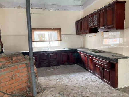 Mặt tiền thụt Trần Huy Liệu - Phú Nhuận, Xe hơi đỗ cửa. 136m2 nở hậu. Chưa tới 5 tỷ