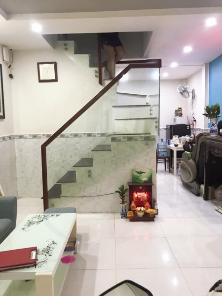 Bán nhà HXH Trường Sơn, Quận 10, 38m2 giá 4 tỷ 200
