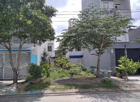 Cuối năm nên cần bán nhanh thu hồi vốn
