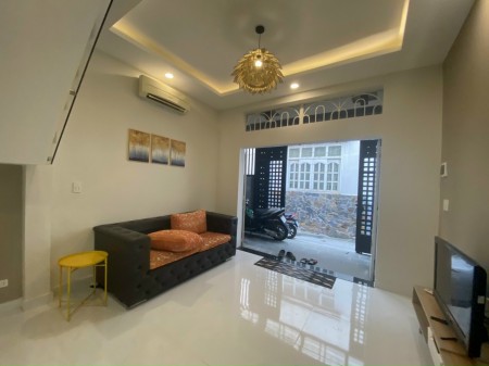 Nhà 2 tầng rộng rãi, cạnh Chợ Vải Tân Bình. 3,9 tỷ. 08 6558 1627