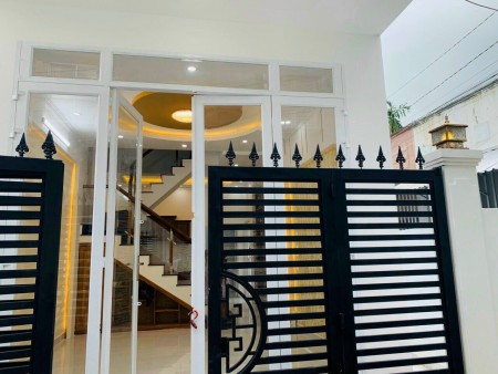 Nhà khách gửi bán cuối năm do kẹt tiền