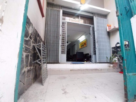 Bán nhà Sát Vòng Xoay Lê Đại Hành Quận 11 4 PN 53m2 giá chỉ 5tỷ6