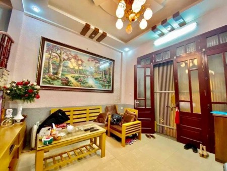 Ngắm là mê luôn, quá đẹp, 50m2, 4 tầng, MT rộng. lô góc, nhỉnh 4 tỷ, Hai Bà Trưng