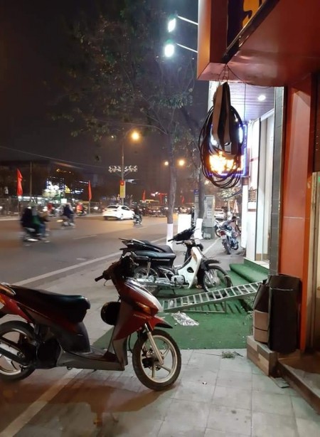 Giá cực sốc! Mặt phố Giải Phóng, Hoàng Mai, vỉa hè KD 60m, nhỉnh 6 tỷ.