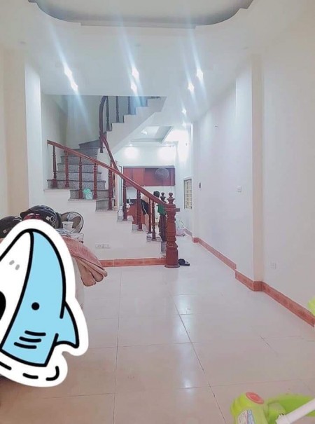 Chính chủ bán nhà riêng 40m2 xây 4,5 tầng ngõ 79 Cầu Giấy, giá 3,85 tỷ