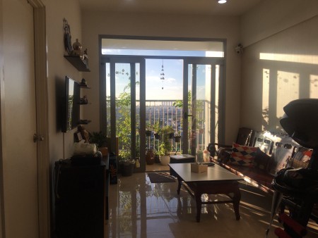 Cho thuê phòng 18m2 trong CC Luxgarden Q7