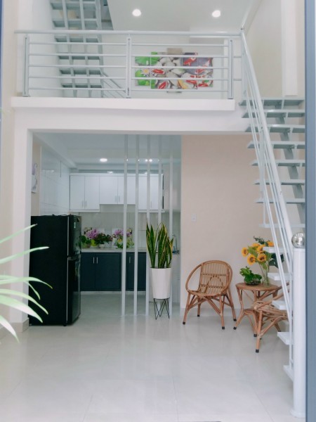 Chỉ 3,55 tỷ nhà đẹp Nguyễn Văn Công p3, GV, dt 3m6x7, trệt 3L, 3 pn, 3 wc, sát MT