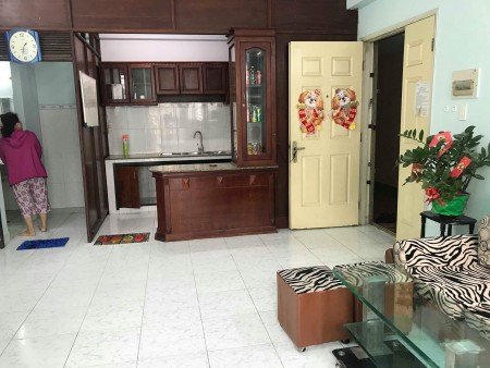 Cần bán căn hộ Chung cư Lê Thành, Quận Bình Tân. DT: 60m2,2PN,1WC
