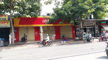 Mặt bằng đường Huỳnh Văn Bánh rộng 12m Vô kinh doanh ngay