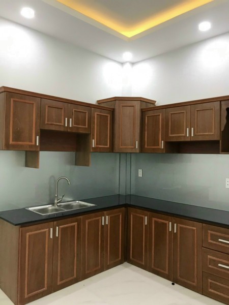Quá rẻ, Dương đức Hiền tây Thạnh nhà 2 lầu 70m không lộ giới chỉ 3ty80