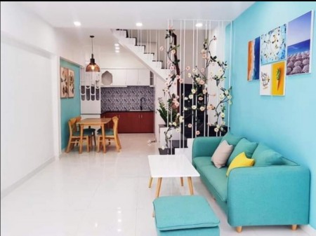 Nhà 2 lầu 30m2 4 tỷ 7 - hẻm rộng rãi Lý Thái Tổ P9 Q10
