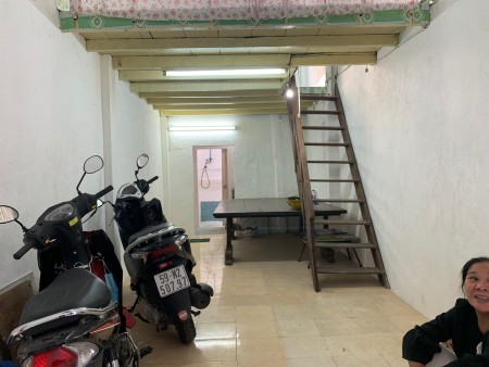 Bán nhà đường CMT8 P15 Q10. 3m*9m. Giá 2,5 tỷ