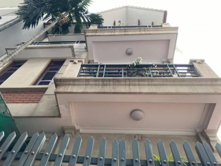 SIÊU PHẦM PHÂN LÔ - OTO TRÁNH – NGAY NGÃ 4 SỞ 70M 6T KINH DOANH