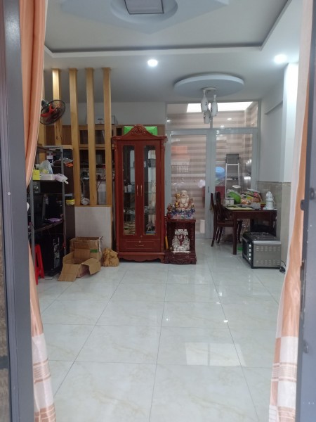 BÁN CĂN NHÀ 30M2, 2.5 TỶ, LẠC LONG QUÂN, TÂN BÌNH