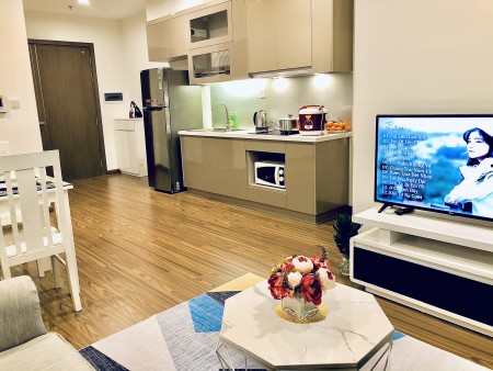 Cho thuê căn hộ 2PN - DT 72m2 nội thất cơ bản và full đồ giá rẻ nhất Vinhomes West Point Phạm Hùng