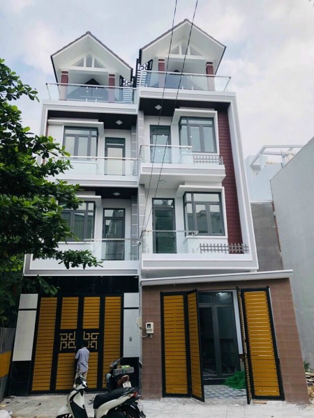 Bán Nhà 1 Trệt 3 Lầu Mặt Tiền Kinh Doanh Đường Lê Văn Việt TP Thủ Đức, gần ngã tư Thủ Đức, Cho Thuê tháng 25tr ,Lh 0966943897