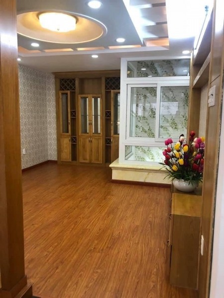 Chính chủ bán nhà mặt tiền đường Lê Văn Sỹ, 60m2 chỉ hơn 20 tỷ, 7 lầu thang máy, LH 0909484131
