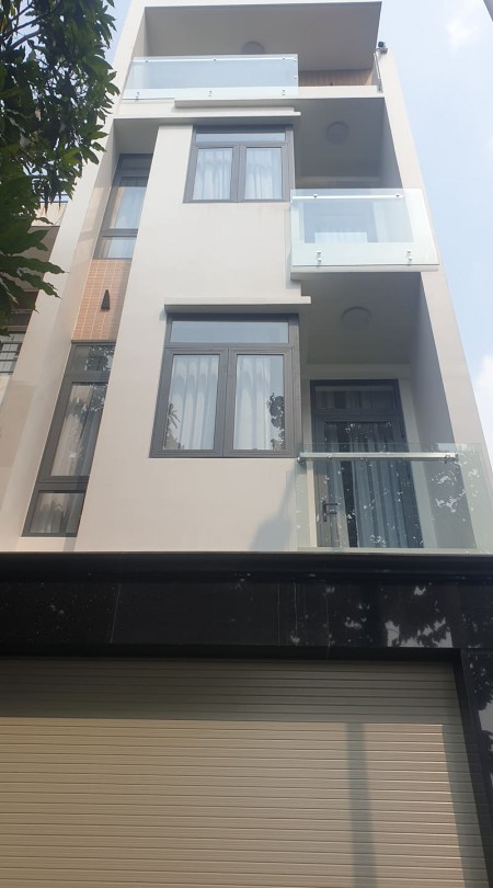 Bán nhà mặt tiền đường lớn phường An Phú, 1 trẹt, 3 lầu đúc, dt 80m2, Quận 2, sổ chinh chủ