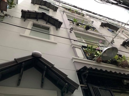 Bán nhà HXH Nguyễn Văn Trỗi, P 12, Phú Nhuận, DT 30m, 4 tầng, ngang 6x5 giá 5,4 tỷ.