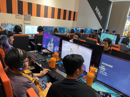 Cần sang tiệm Game Venus ở kdc Kim Sơn ngay dh TDTT, phường tân phong, quận 7, tp. hồ chí minh