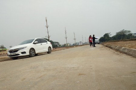 Bán nhanh lô đất 50m2 dự án TĐC Bình Yên, trên trục đường chính 16m, giá đầu tư