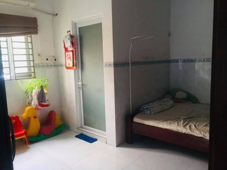 Bán nhà hẻm xe hơi đường Tô Hiến Thành giá chỉ hơn 2 tỷ, ngay trung tâm Quận 10