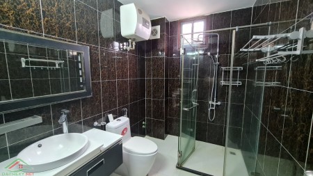 Gấp cần bán trước tết nhà phố Lâm Hạ 83 m2 x4T chỉ 5.1 tỷ: LH 0981022048