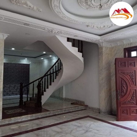 Bán biệt thự siêu sang đường Hòa Bình, DT: 117 m2, 4tầng,MT: 6,8m thang máy xịn, vừa ở vừa làm văn phòng, Giá: 14,2 tỷ.