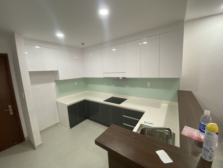 Tôi cần bán gấp căn hộ Gold View 346 bến vân đồn Q4, 80m2 tặng nội thất giá rẻ