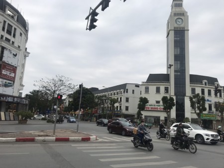 Bán lô góc La Casta Văn Phú 73m2 giá bán 10,8 tỷ