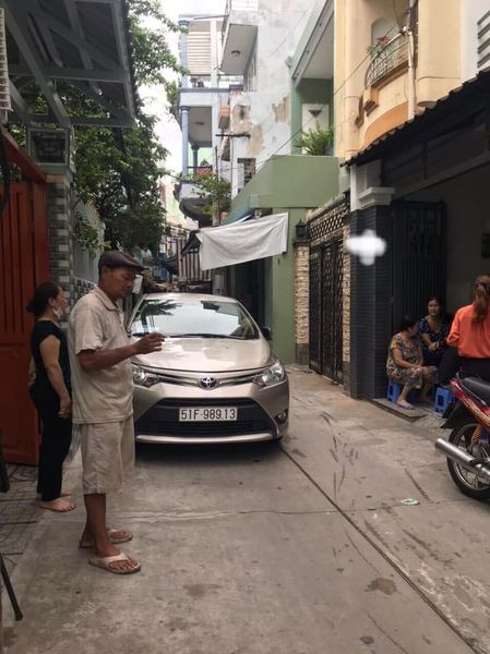 Bán nhà hẻm xe tải Bạch Đằng, Phường 2, Tân Bình