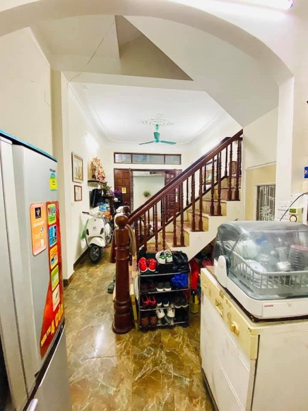 Bán nhà Bùi Xương Trạch 40m 4T 2.95 tỷ, gần ô tô tránh, nhà đẹp ở luôn