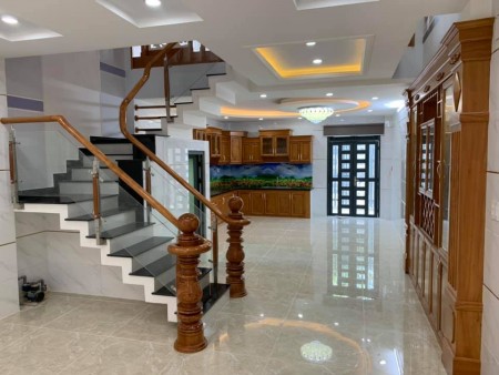 HXH. Lê Lai, Tân Bình, 79m2. 3 tầng giá chỉ hơn 5 tỷ