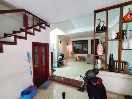 Nhà Phân Lô, ô tô dỗ cửa KINH DOANH, Khu quân đọi Lê Trong Tấn