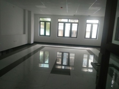 Bán nhanh nhà mặt phố Trần Nhật Duật,hàng buồm, Quận Hoàn Kiếm, Hà Nội Diện tích: 40m2 sổ đỏ, xây 4,5