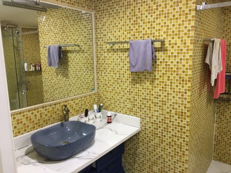 Tôi cần bán gấp căn góc 181m2 Royal city, Giá 8,0 tỷ. LH: 0967839010