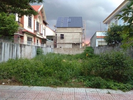 CĐT cần bán 5 Lô đất trên Mt đường Phạm Thái Bường, Tân Phong, Quận 7. SHR, Giá 4.5 tỷ/nền. Bao công chứng sang tên