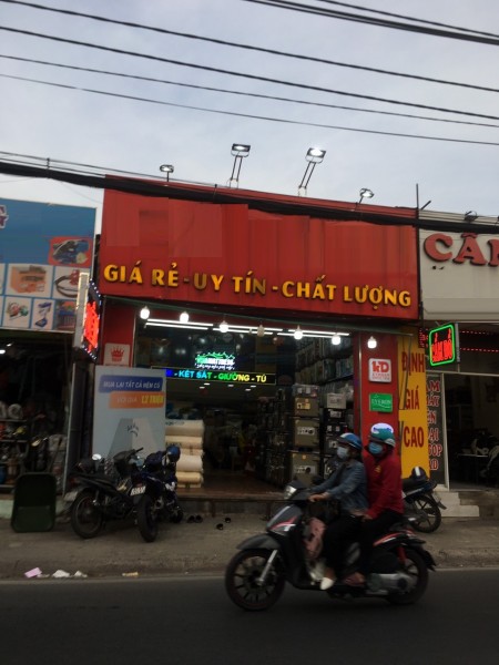 Nhà Mặt Tiền Quận 1. Đường Nguyễn Trãi, dt 5 x 11