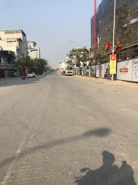 Bán nhà 6 tầng mặt phố Thành Trung Trâu Quỳ Gia Lâm giá 17.5 tỷ