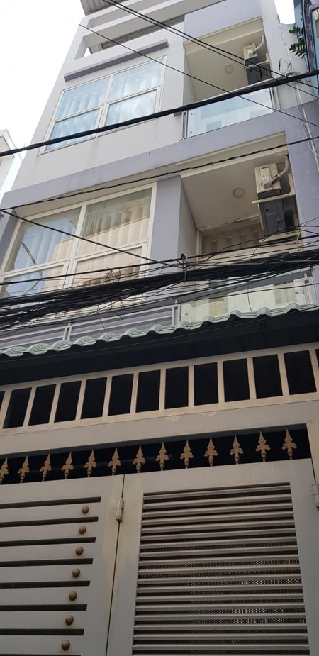 Bán nhà Lý Thái Tổ, P 9,Quận 10, DT 31m, 3 tầng. Giá TL 4,5 tỷ.