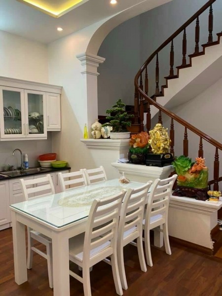 Bán nhà mặt phố Bà Triệu, Hải Dương 4 tầng, 80m2, mặt tiền 5m, 8 tỷ, vị trí đắc địa