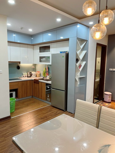 Tôi có căn hộ CC Sunshine City cần cho thuê gấp. 94m2, 2PN, full đồ cao cấp, giá 18 triệu/tháng
