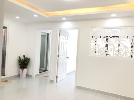 Bán gấp căn 2PN + 2WC 52m2 chung cư Miếu Nổi mặt tiền đường Trường Sa, P3, Quận Bình Thạnh, giá 2.72 tỷ