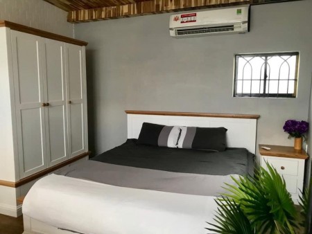 Nhà mặt tiền hẻm xe hơi kinh doanh Bành Văn Trân gần Cách Mạng tháng 8, giá rẻ.0909484131