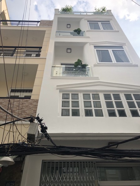 Hãy gọi 0947.54.7878 để sở hữu nhà đẹp rẻ trung tâm Sài Gòn chỉ 13.7 tỷ