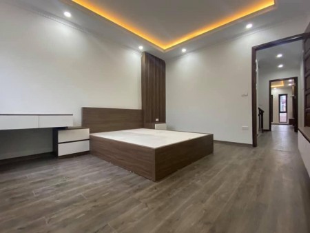 Bán nhà Khương Đình, Thanh Xuân 64m 5T 6.4 tỷ, gara ô tô, full nội thất