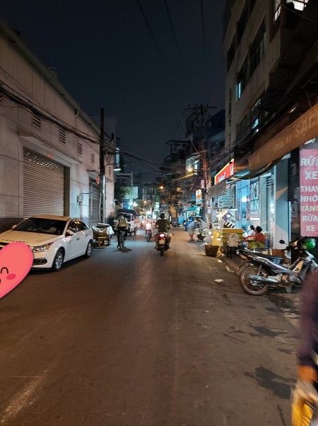 Bán Nhà Mặt Tiền Quận 11 khu buôn bán sầm uất – Gía 6.25