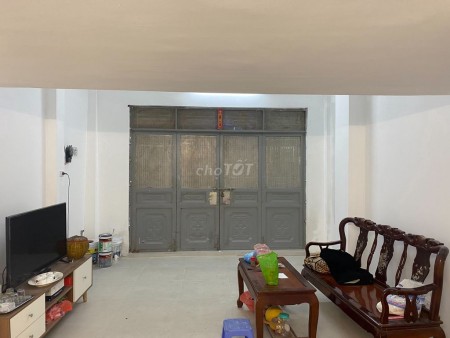 Cho thuê mặt bằng tầng 1 mặt ngõ 211 Khương Trung, Thanh Xuân, Hà Nội.