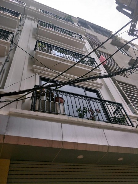 Nhà Cầu Giấy DT 50m2, 2 thoáng, đường rộng, gần phố chỉ 4.15 tỷ