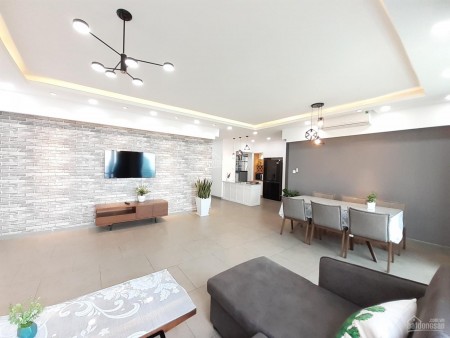 Chủ có căn hộ The View Riviera dtsd 148m2, 3 PN, có sẵn đồ dùng, cần cho thuê giá 23 triệu/tháng